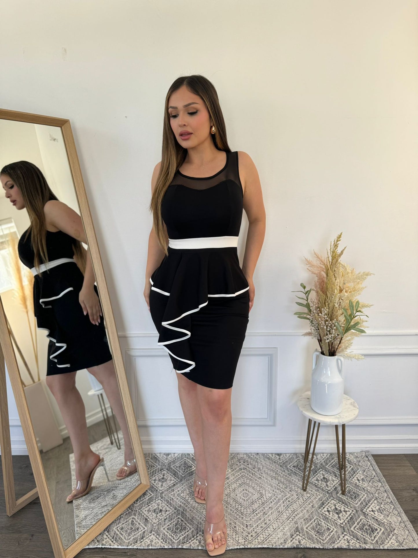 Sandie Dress (Black)