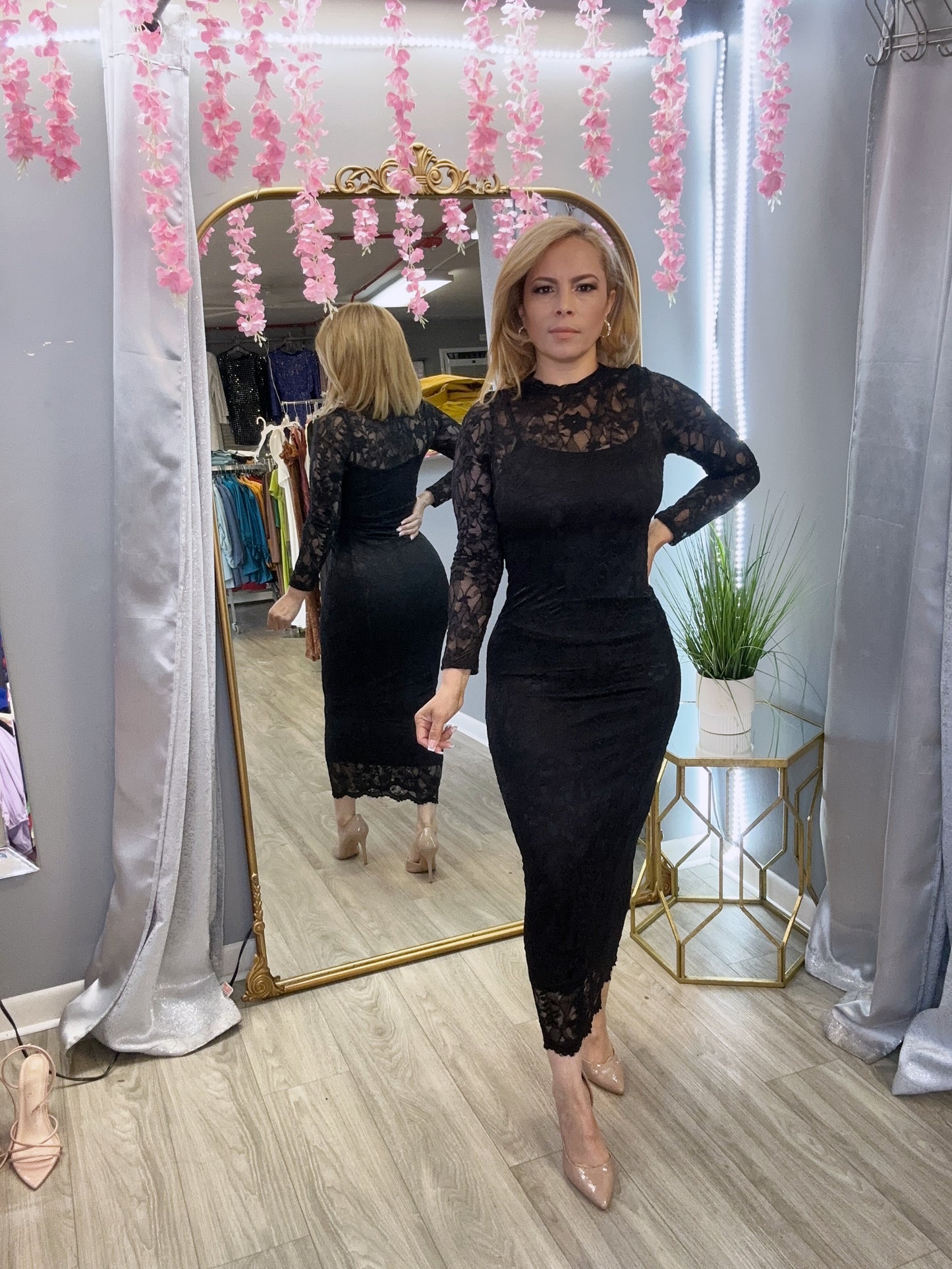 Uziel Lace Dress (Black)