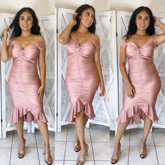 Anadela Dress (Mauve)